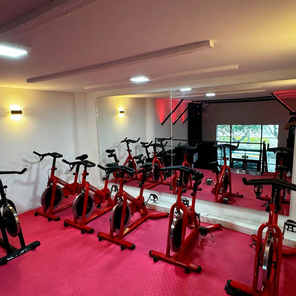 Zona de spinning con bicicletas